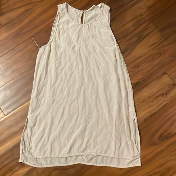 Athleta washable silk tunic, medium, VGUC - Picture 2 of 6